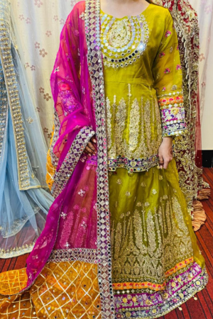 mehndi dress for bride on rent